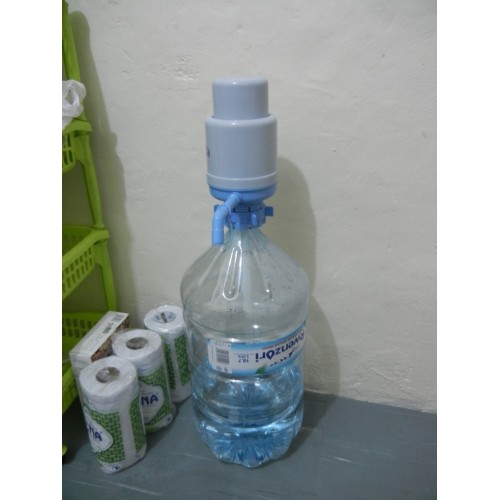 VANDENS POMPA BUTELIAMS 2,5 - 10L