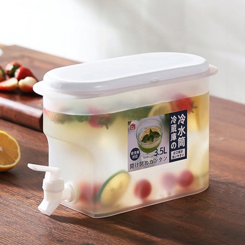 2,5L GĖRIMŲ TALPA 2,5L GĖRIMŲ TALPA