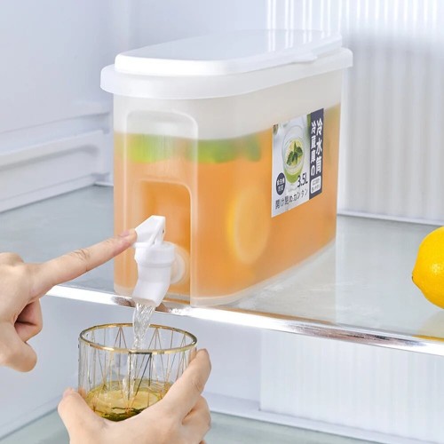 2,5L GĖRIMŲ TALPA 2,5L GĖRIMŲ TALPA