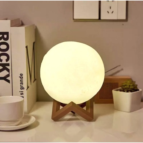 KOMPAKTIŠKA MĖNULIO FORMOS LED LEMPA KOMPAKTIŠKA MĖNULIO FORMOS LED LEMPA