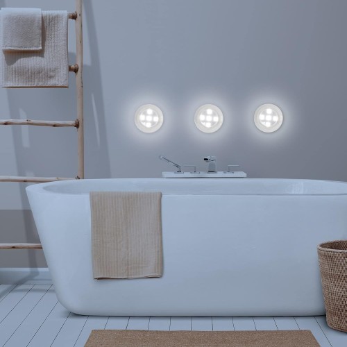 3X LED LEMPUTĖS SU PULTELIU 3X LED LEMPUTĖS SU PULTELIU