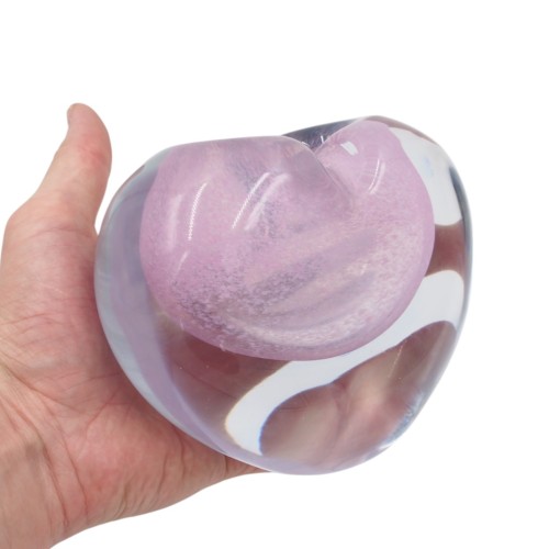 STIKLINĖ ŠIRDELĖS FORMOS DEKORACIJA/VAZA – 15×8.5×11 CM STIKLINĖ ŠIRDELĖS FORMOS DEKORACIJA/VAZA – 15×8.5×11 CM