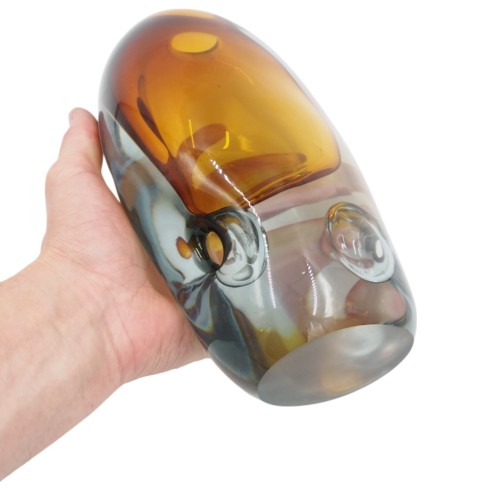 STIKLO VAZA „FORMA LUMO“ 16×9×26.5 CM